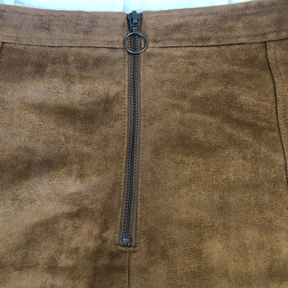 Faux suede mini skirt - Picture 5 of 5